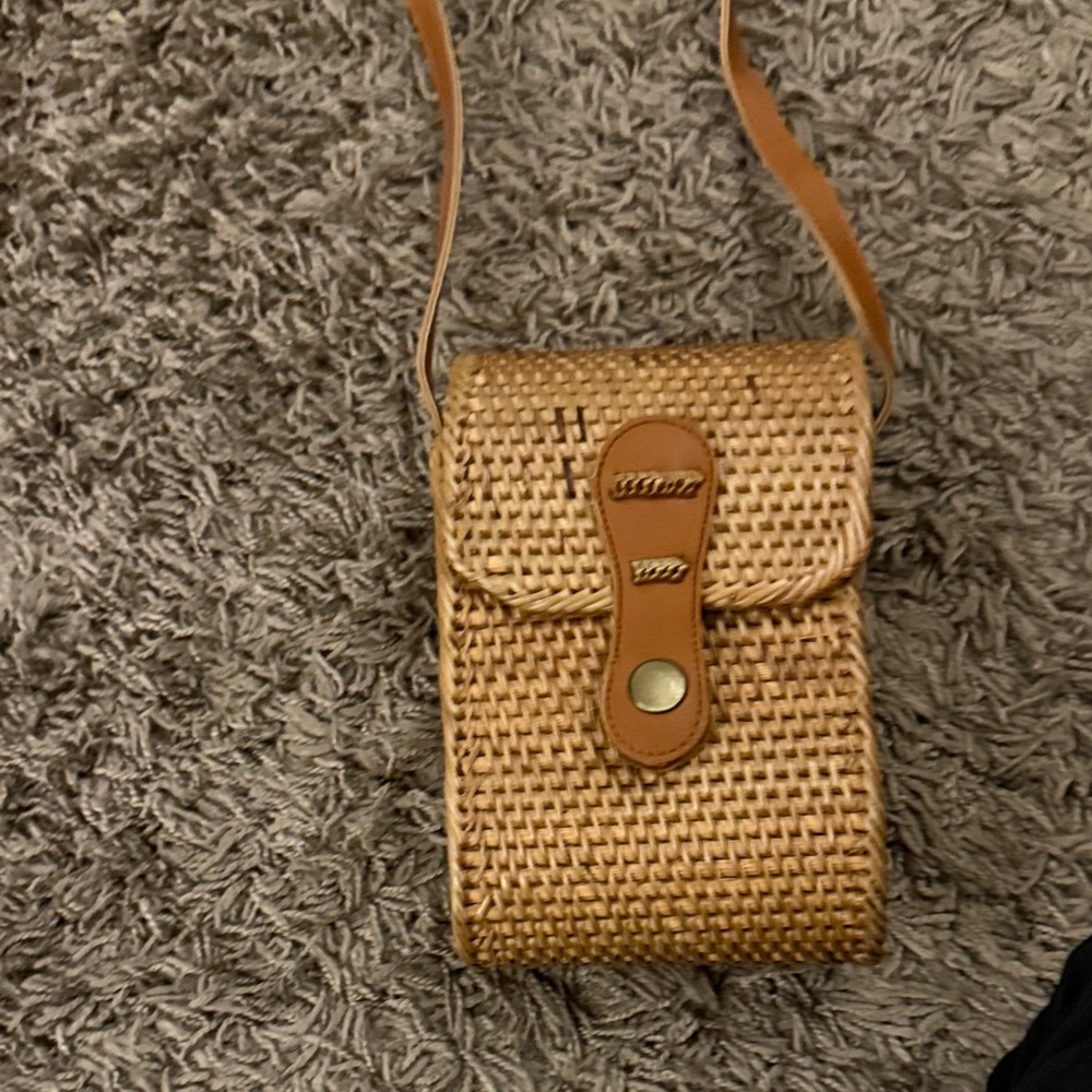Stylish Tan Woven Crossbody Bag